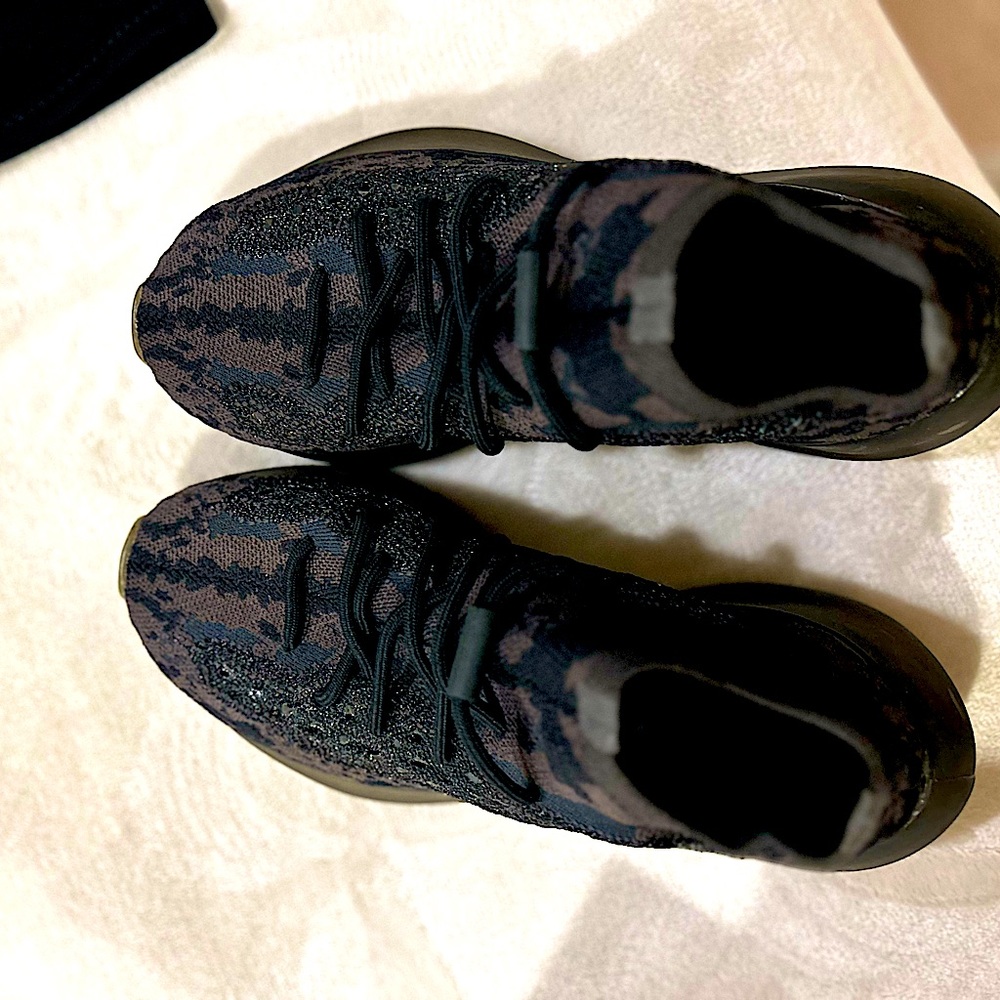 Yeezy Boost 380 never warn